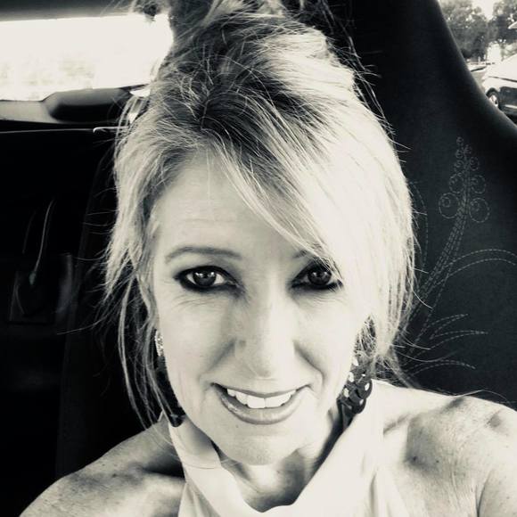 Meet your Posher, Maureen - Picture 1 of 1